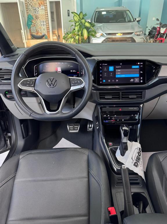 VOLKSWAGEN T-Cross - Foto