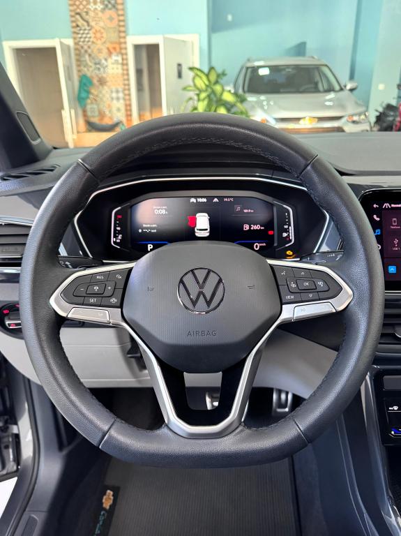 VOLKSWAGEN T-Cross - Foto