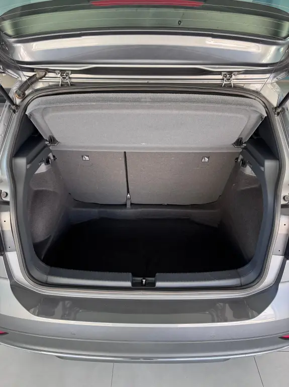 VOLKSWAGEN T-Cross - Foto