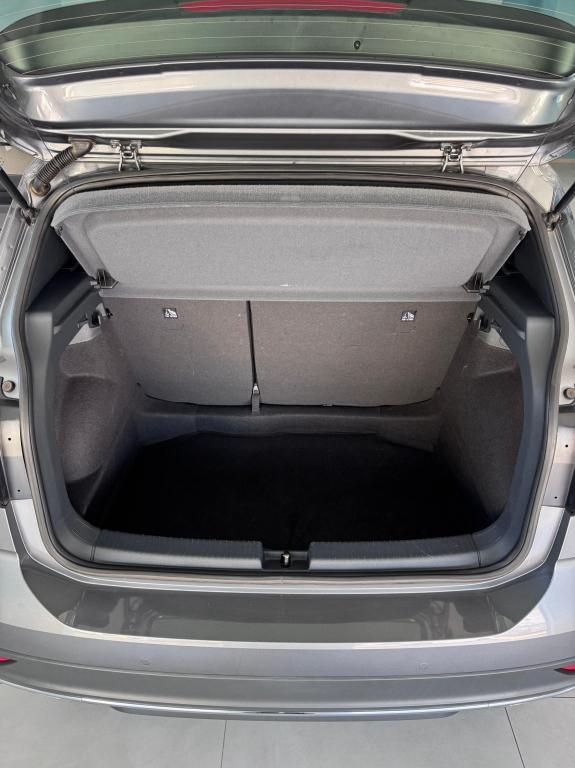 VOLKSWAGEN T-Cross - Foto