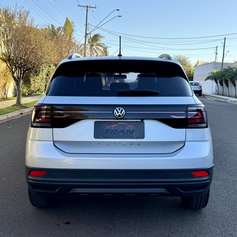 VOLKSWAGEN T-Cross - Foto
