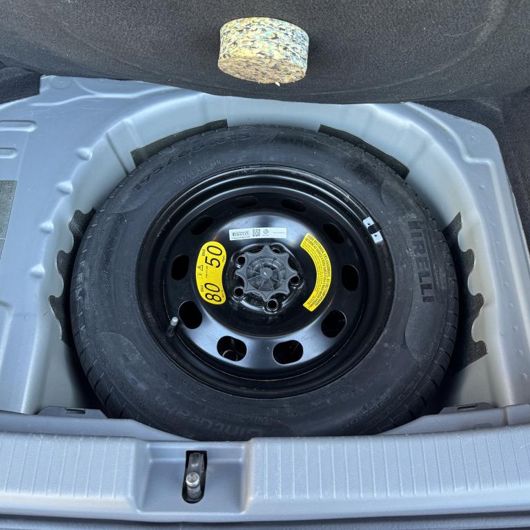 VOLKSWAGEN T-Cross - Foto