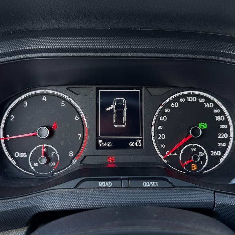 VOLKSWAGEN T-Cross - Foto