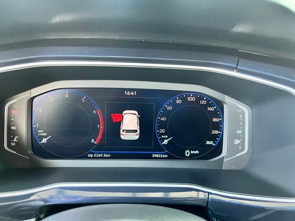 VOLKSWAGEN T-Cross - Foto