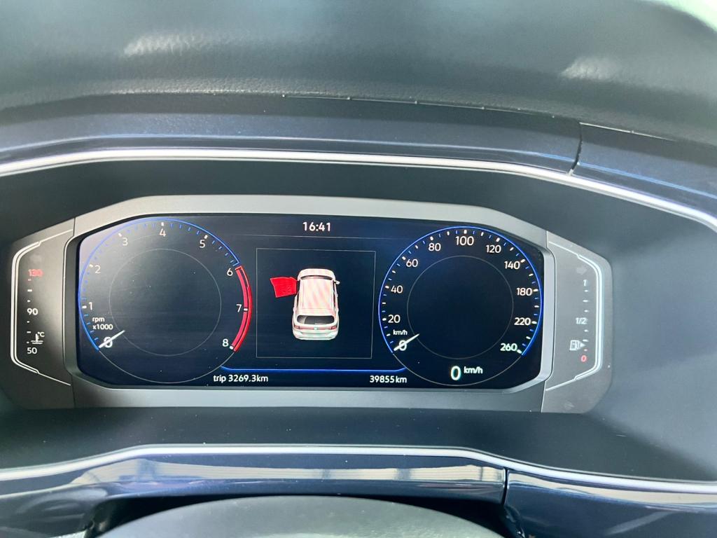 VOLKSWAGEN T-Cross - Foto