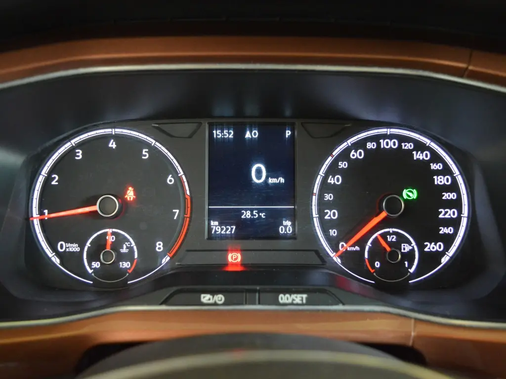 VOLKSWAGEN T-Cross - Foto