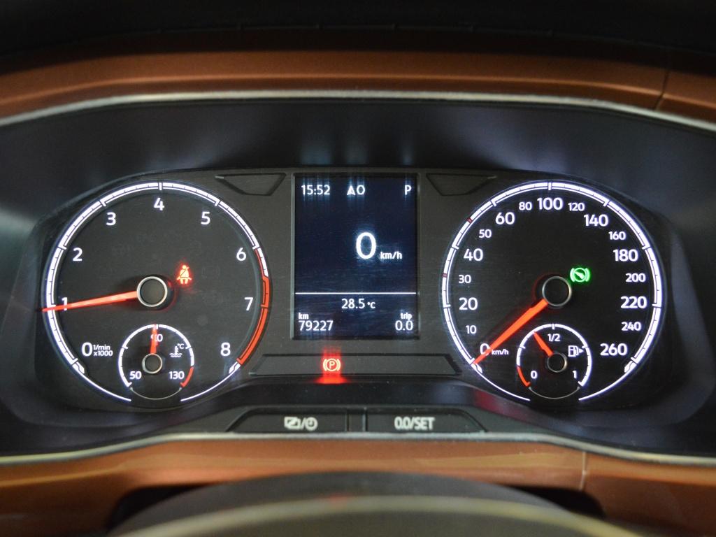 VOLKSWAGEN T-Cross - Foto