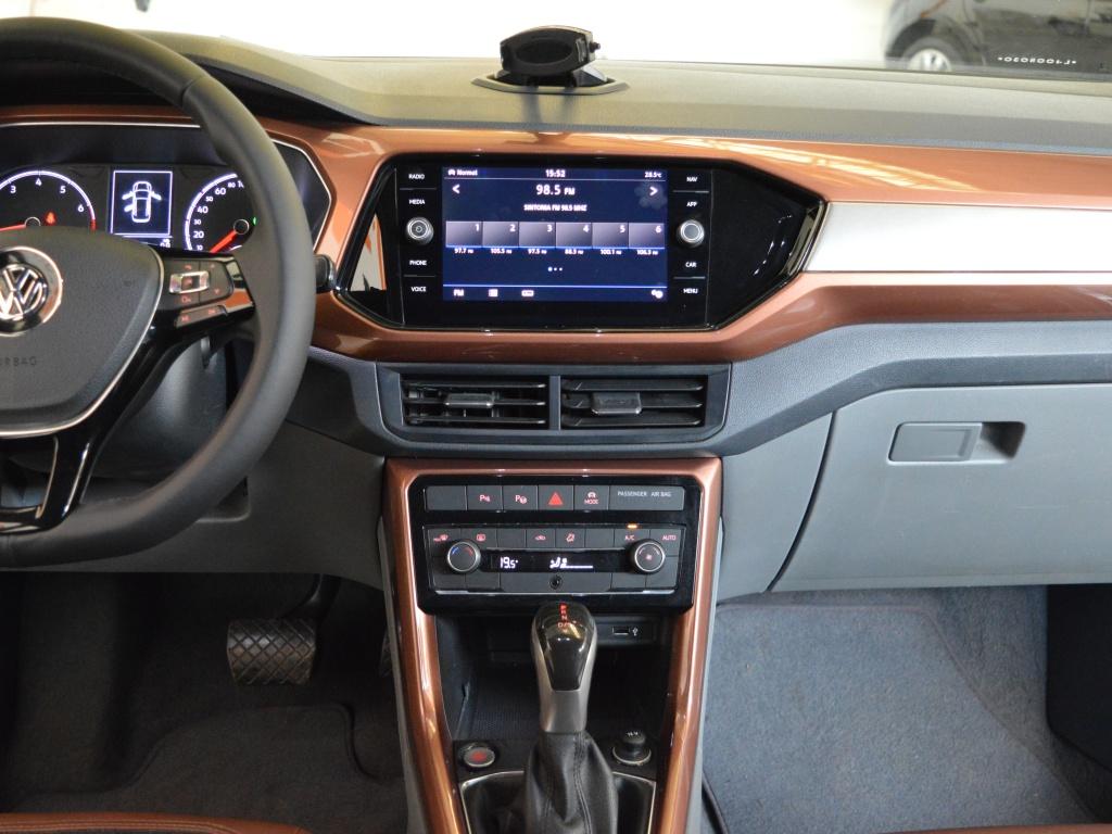 VOLKSWAGEN T-Cross - Foto