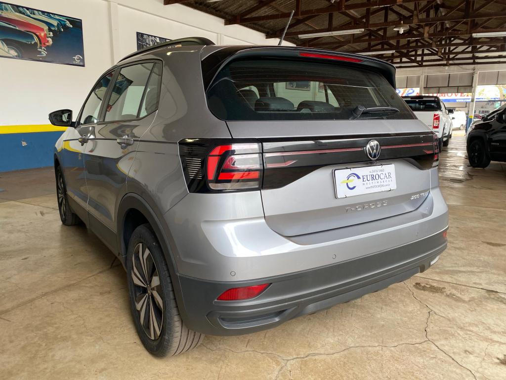 VOLKSWAGEN T-Cross - Foto