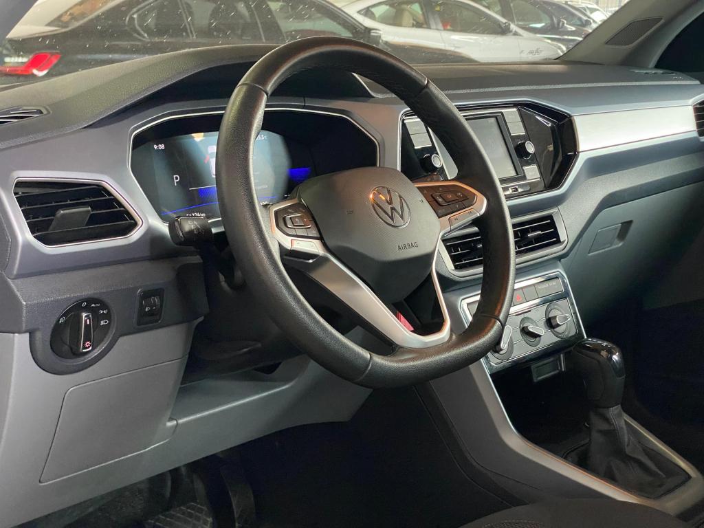 VOLKSWAGEN T-Cross - Foto