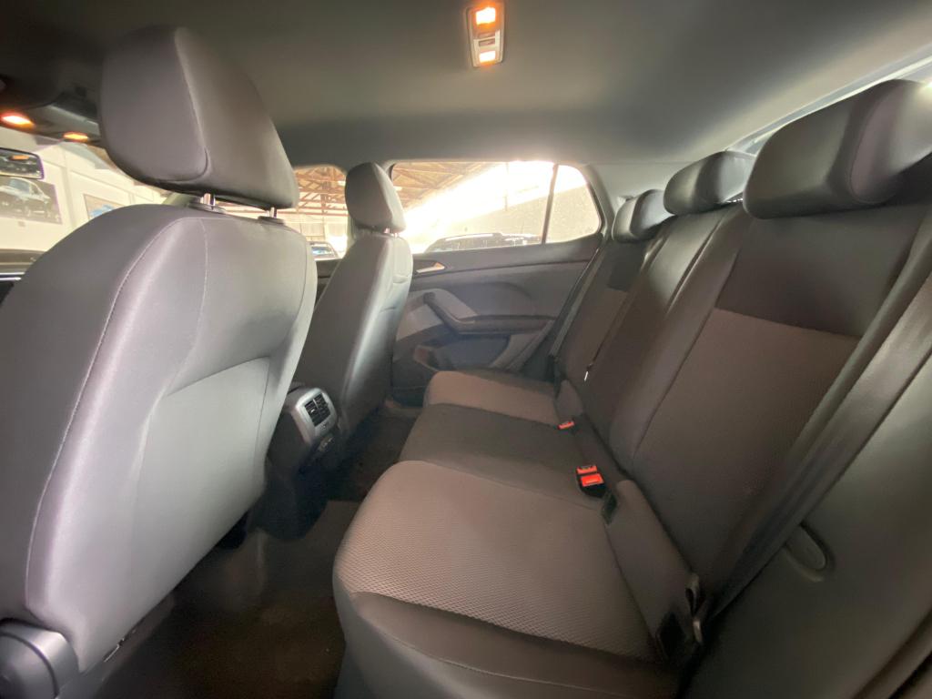 VOLKSWAGEN T-Cross - Foto