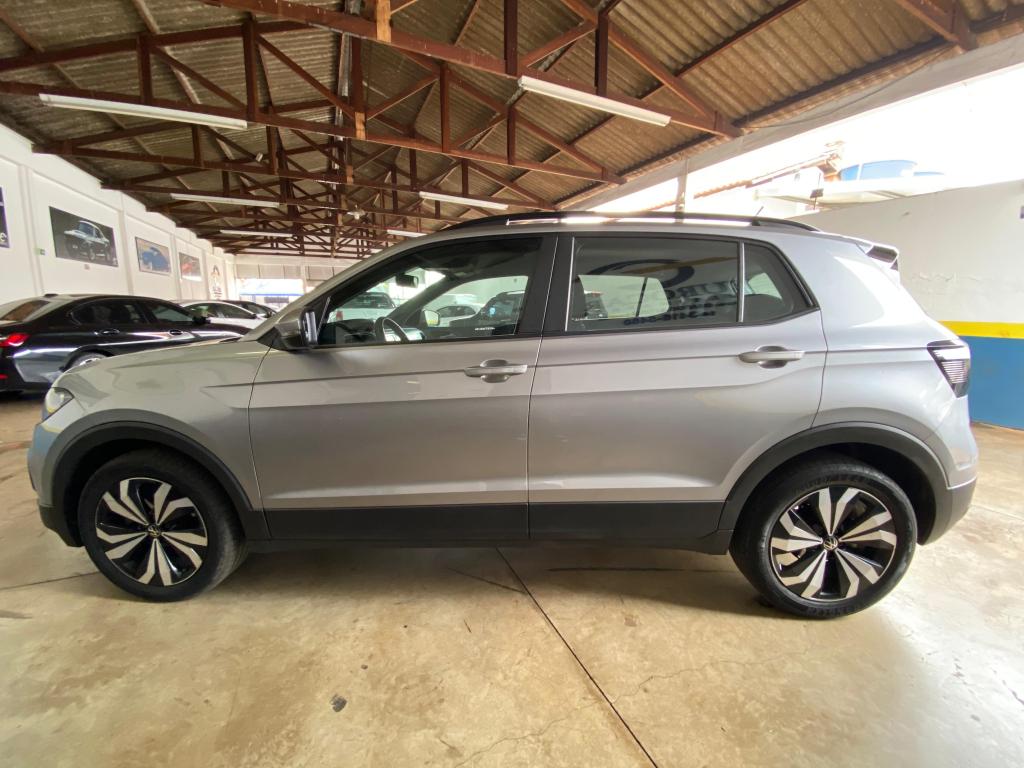 VOLKSWAGEN T-Cross - Foto