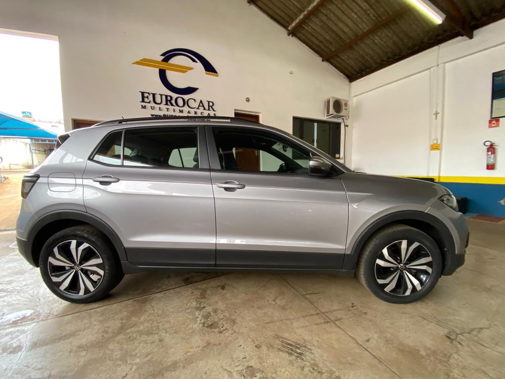 VOLKSWAGEN T-Cross - Foto