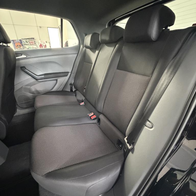 VOLKSWAGEN T-Cross - Foto