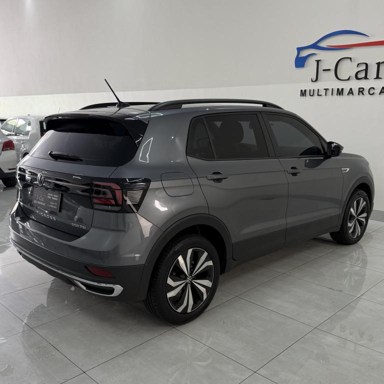 VOLKSWAGEN T-Cross - Foto