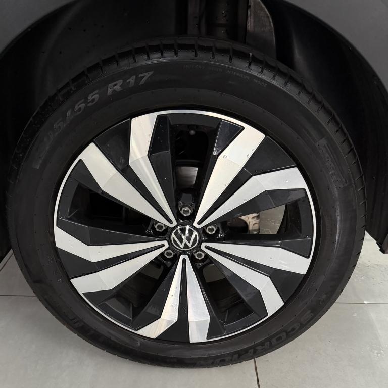 VOLKSWAGEN T-Cross - Foto