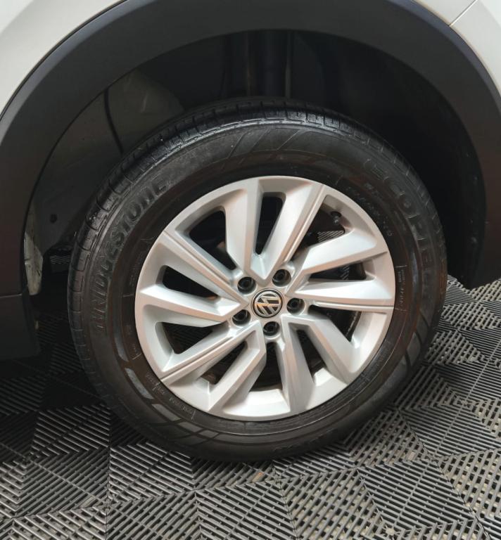 VOLKSWAGEN T-Cross - Foto