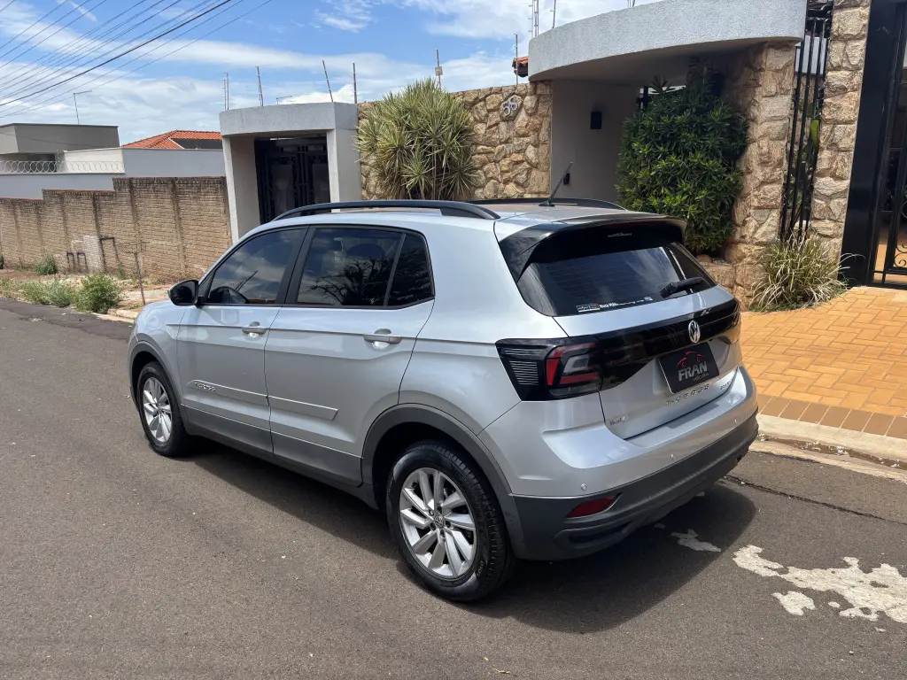 VOLKSWAGEN T-Cross - Foto