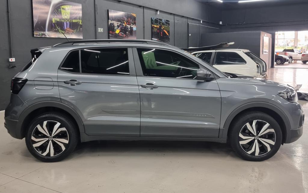 VOLKSWAGEN T-Cross - Foto