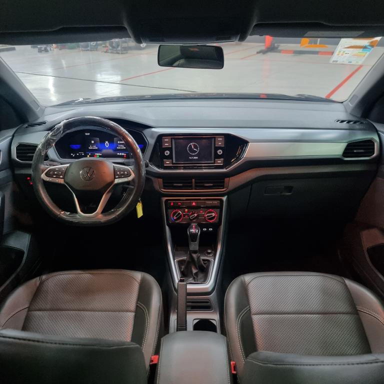 VOLKSWAGEN T-Cross - Foto
