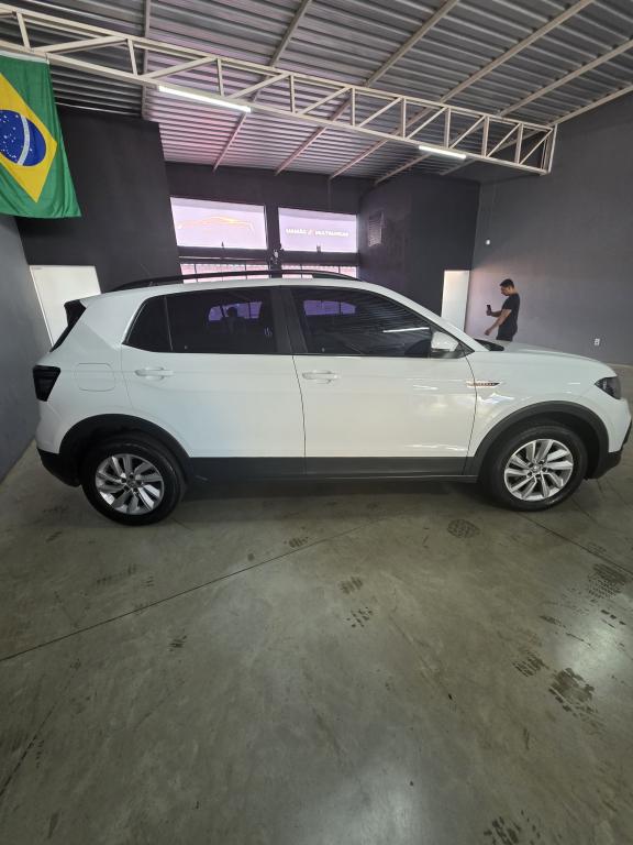 VOLKSWAGEN T-Cross - Foto