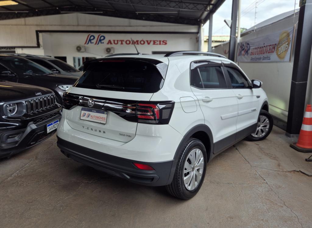 VOLKSWAGEN T-Cross - Foto