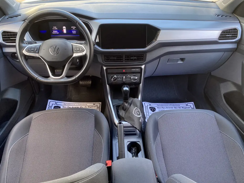 VOLKSWAGEN T-Cross - Foto