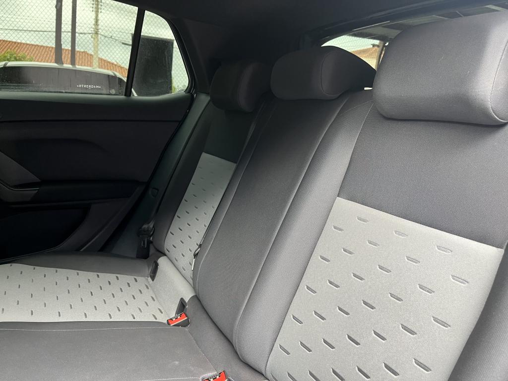 VOLKSWAGEN T-Cross - Foto