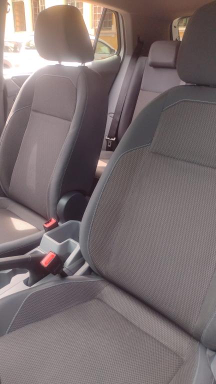 VOLKSWAGEN T-Cross - Foto