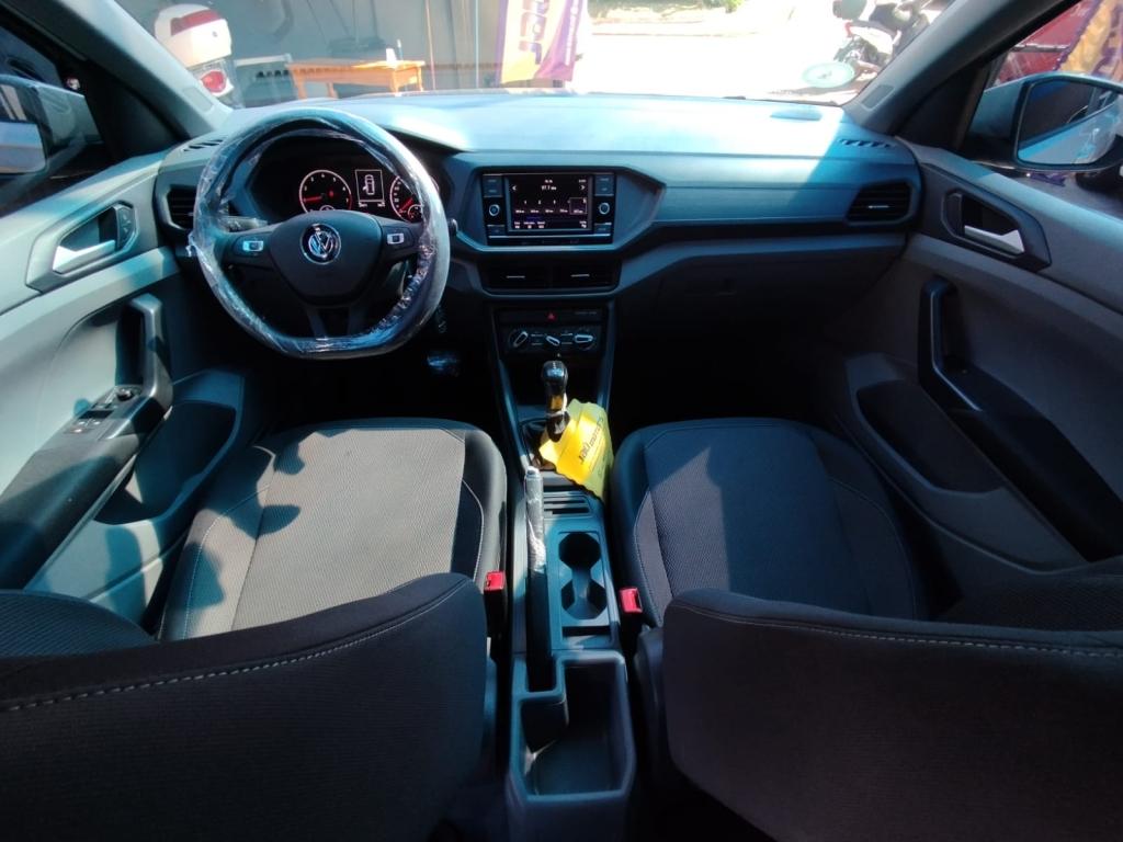 VOLKSWAGEN T-Cross - Foto