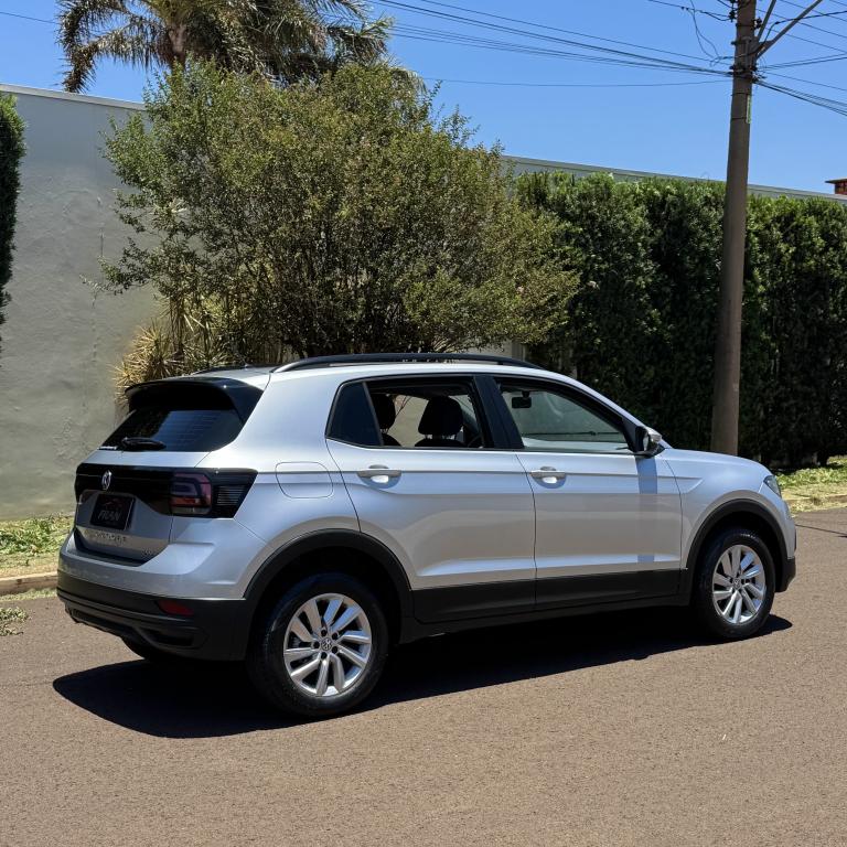 VOLKSWAGEN T-Cross - Foto