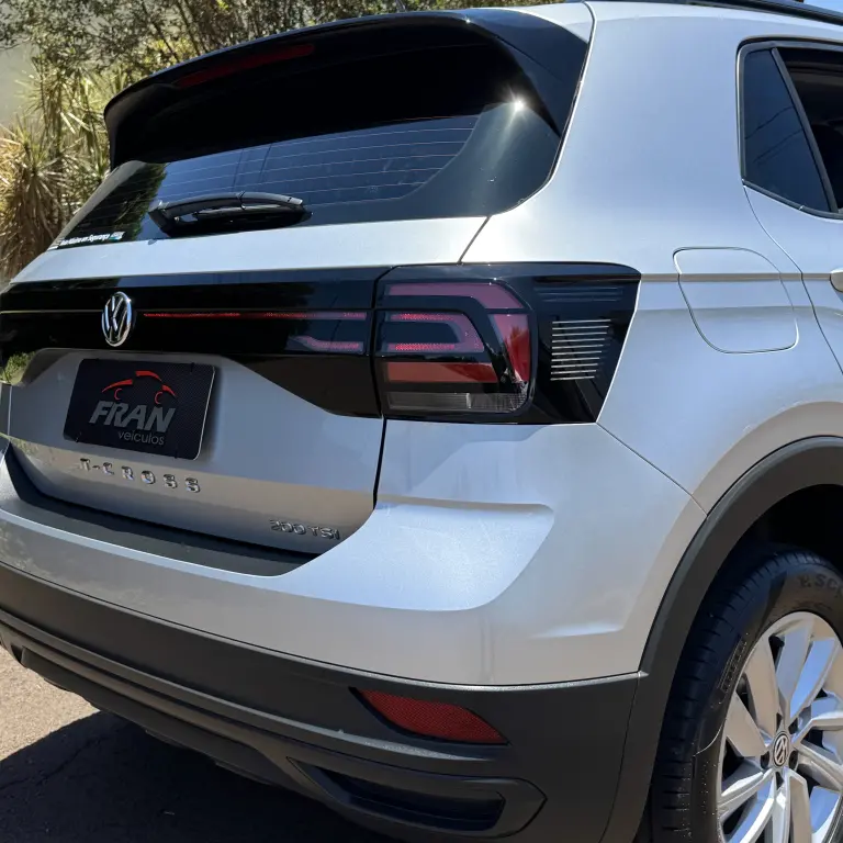 VOLKSWAGEN T-Cross - Foto