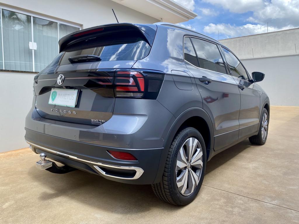 VOLKSWAGEN T-Cross - Foto