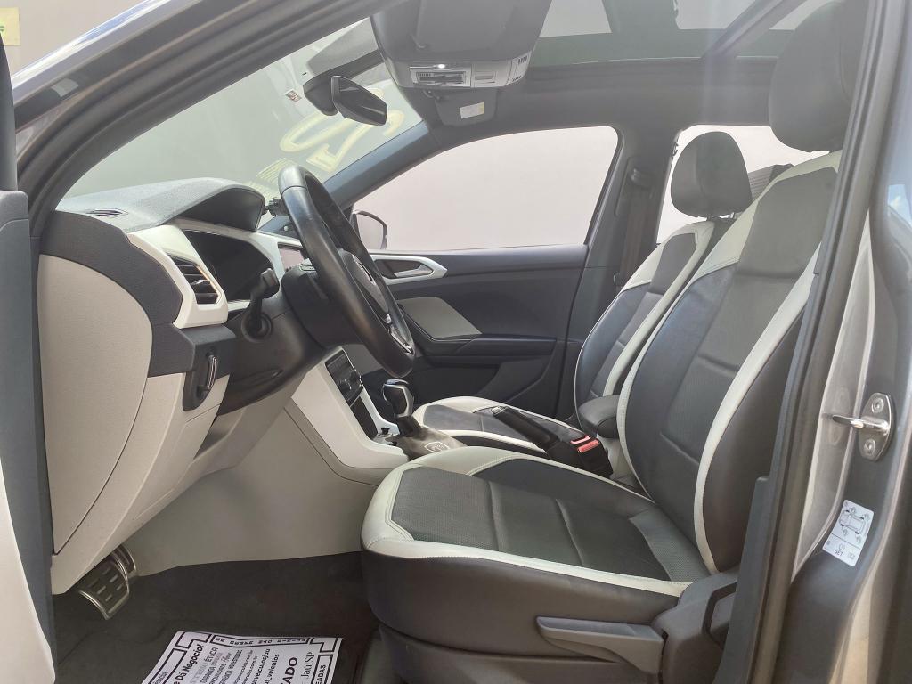 VOLKSWAGEN T-Cross - Foto