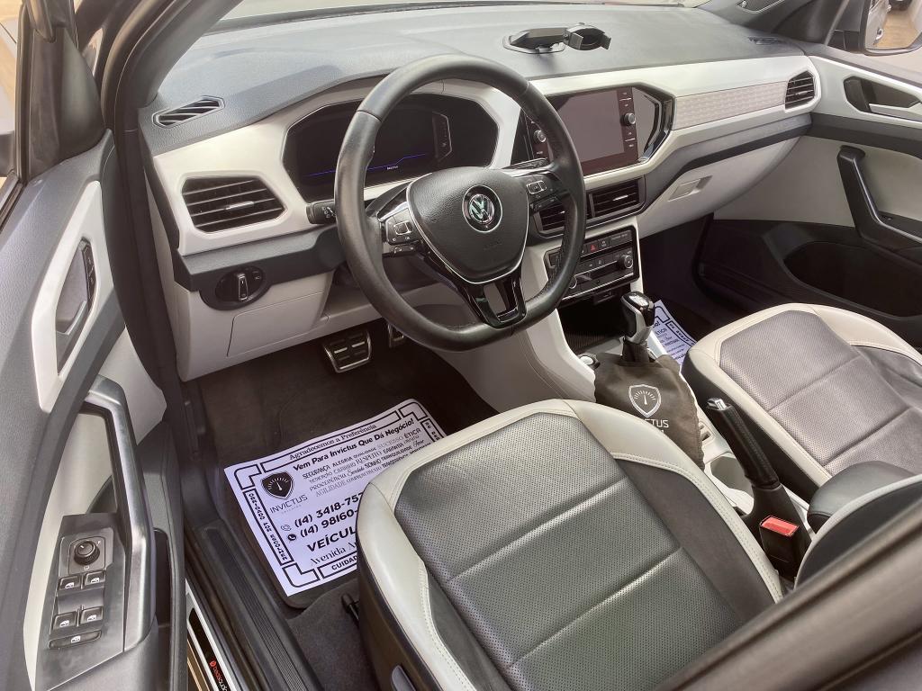 VOLKSWAGEN T-Cross - Foto