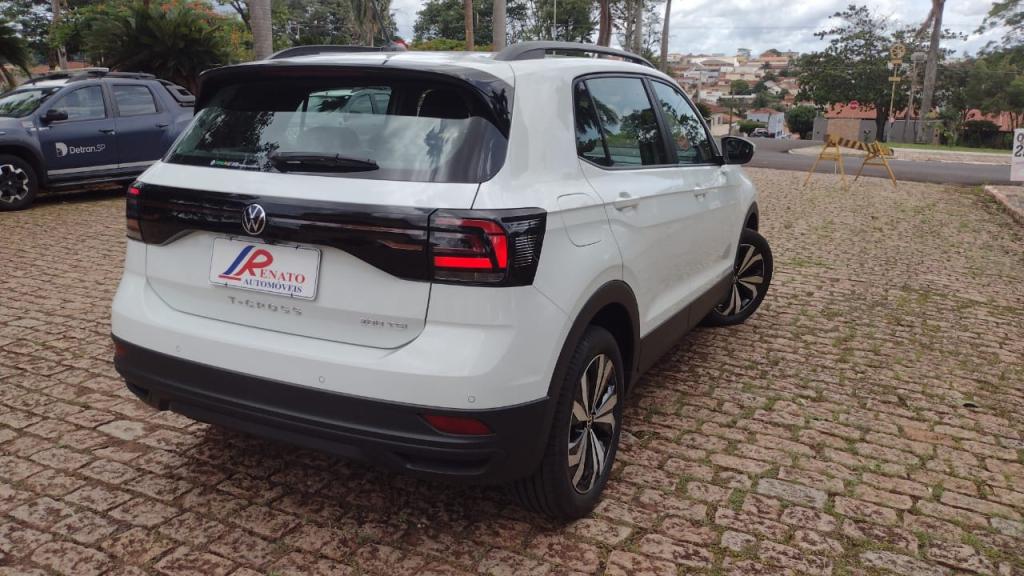 VOLKSWAGEN T-Cross - Foto