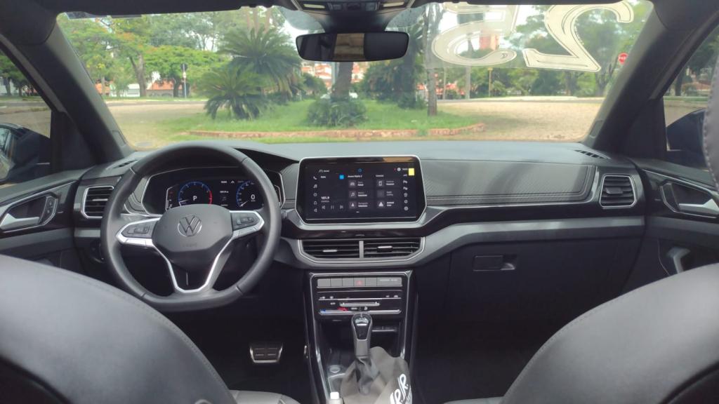 VOLKSWAGEN T-Cross - Foto