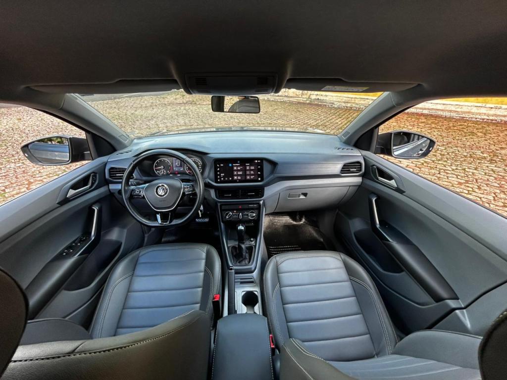 VOLKSWAGEN T-Cross - Foto