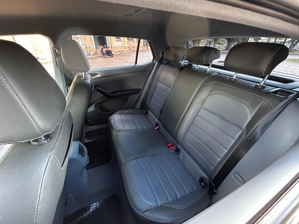 VOLKSWAGEN T-Cross - Foto