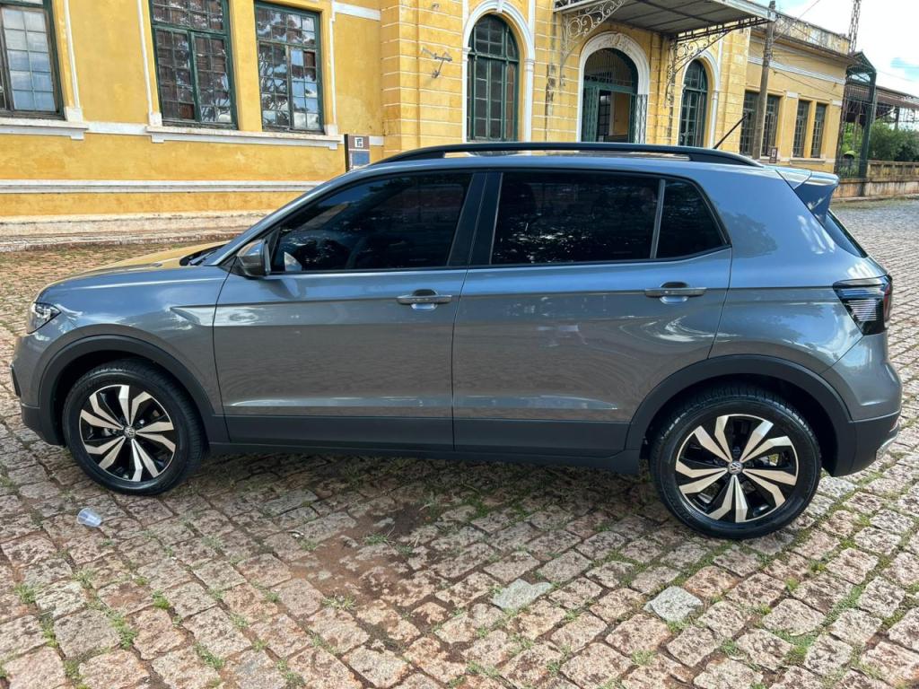 VOLKSWAGEN T-Cross - Foto