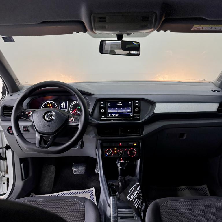 VOLKSWAGEN T-Cross - Foto