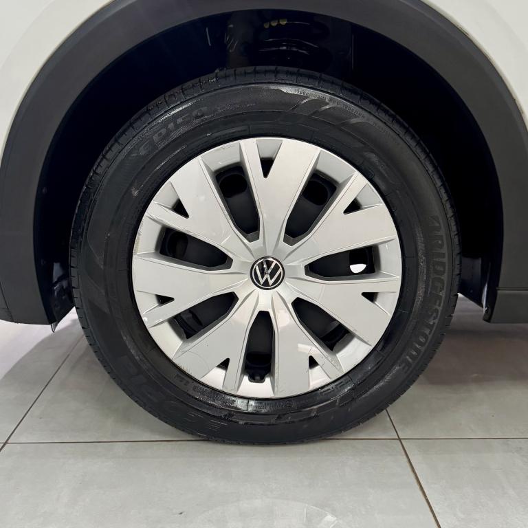 VOLKSWAGEN T-Cross - Foto