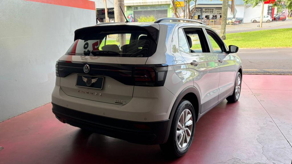 VOLKSWAGEN T-Cross - Foto