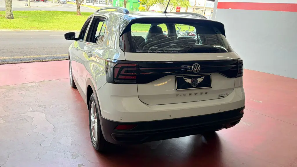 VOLKSWAGEN T-Cross - Foto