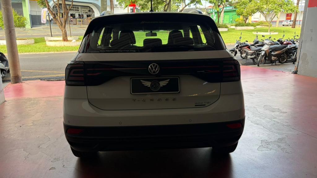 VOLKSWAGEN T-Cross - Foto