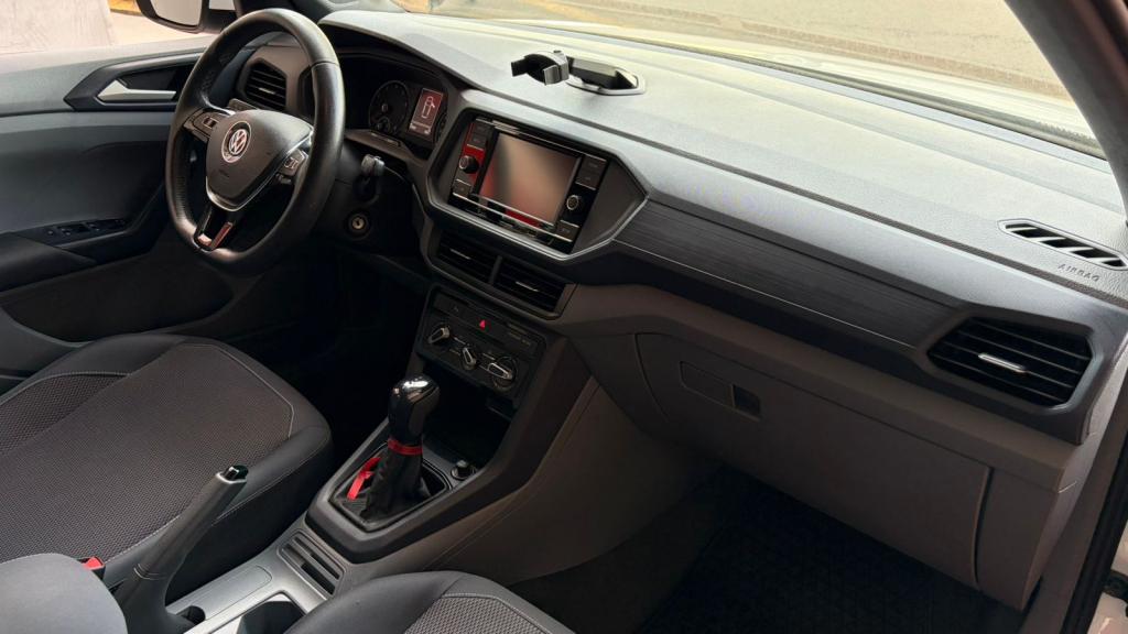 VOLKSWAGEN T-Cross - Foto