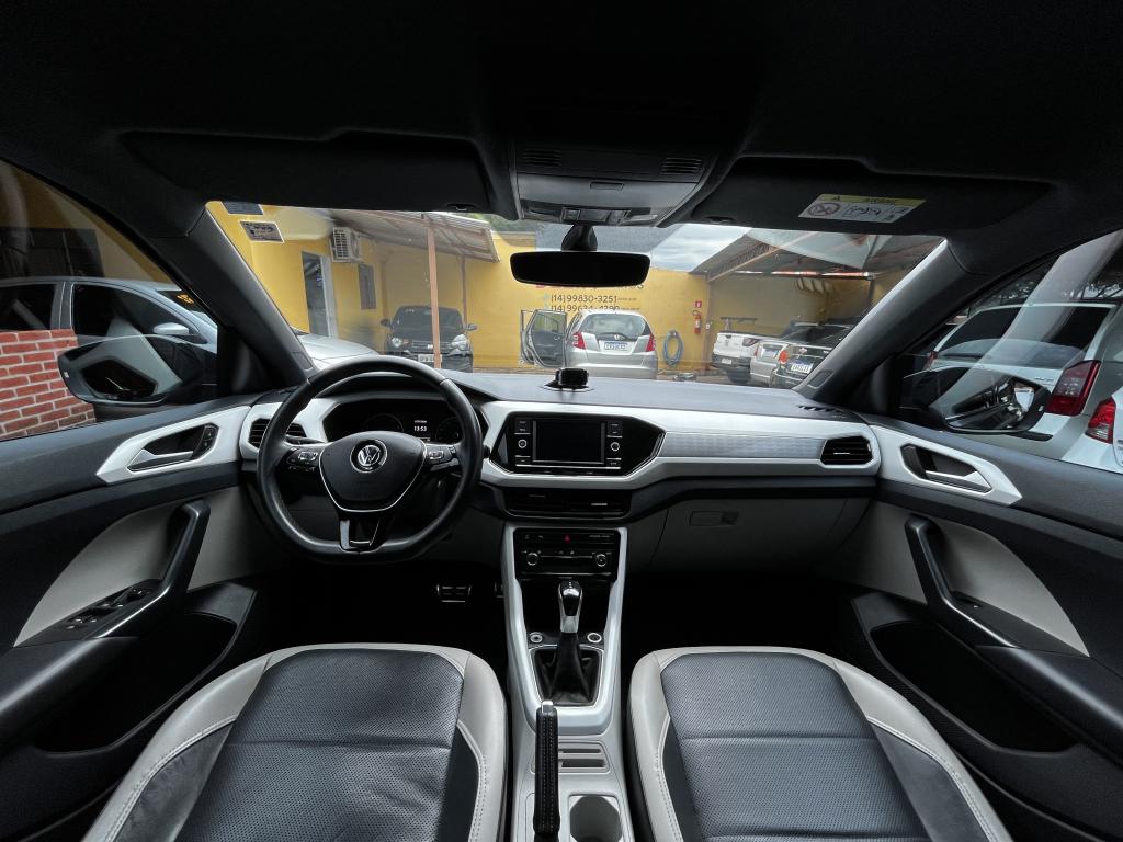 VOLKSWAGEN T-Cross - Foto