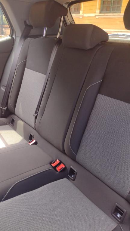 VOLKSWAGEN T-Cross - Foto