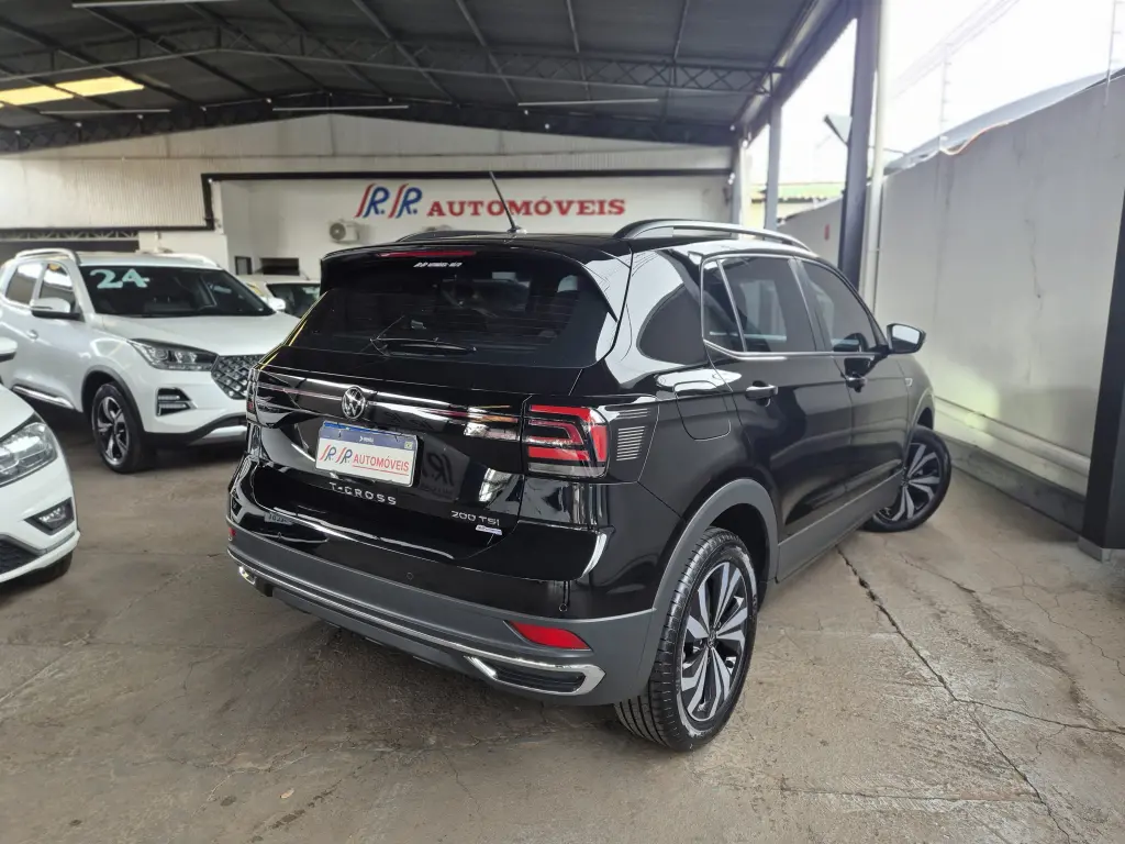 VOLKSWAGEN T-Cross - Foto