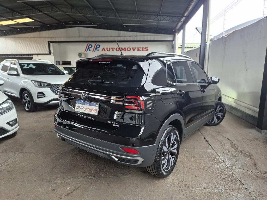 VOLKSWAGEN T-Cross - Foto